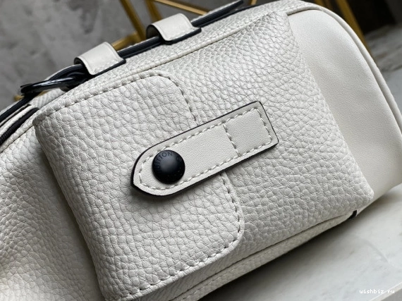 WIS LOUIS XS VUITTON CHRISTOPHER 0819